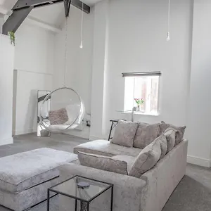 https://5-grimston-st-apartment-near-hull-new-theatre.yorkshirehotels.net