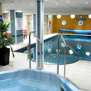 The Riviera & - Alum Chine Otel